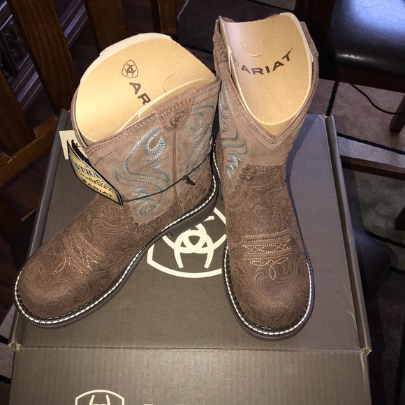 Ariat Shoes - Womens 5.5 Ariat boot